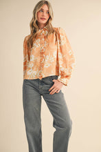 EXCLUSIVE FLORAL PRINT RUFFLED BUTTON DOWN TOP MTP4708: SILVER GREY FLORAL / S