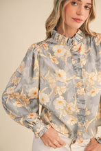 EXCLUSIVE FLORAL PRINT RUFFLED BUTTON DOWN TOP MTP4708: SILVER GREY FLORAL / M