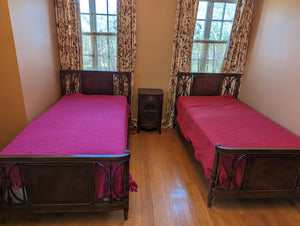 6 piece Vintage Mahogany Bedroom Set 2 Twin Beds