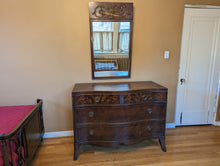 6 piece Vintage Mahogany Bedroom Set 2 Twin Beds