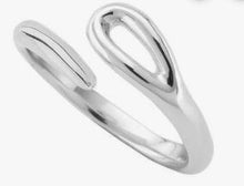 Uno de 50 Silver or Gold Needle Ring SALE