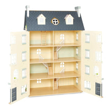 Palace Doll House