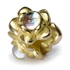 Three Flowers, Gold