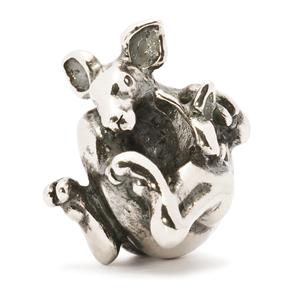 Kangaroo with Joey World Tour Australia Bead